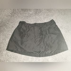 Black mini skort *